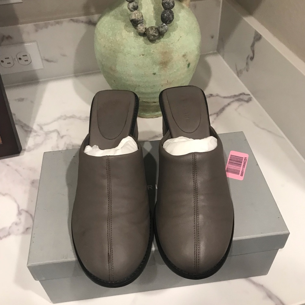 Everlane mule